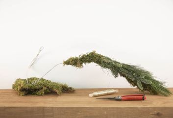 Natuurlijke kersttafelguirlande