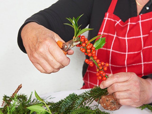 Feestelijk kerstfestoen zelf maken