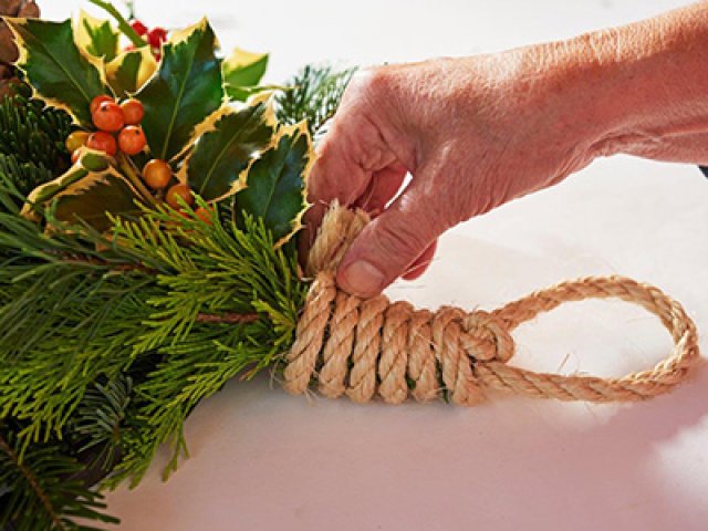 Feestelijk kerstfestoen zelf maken