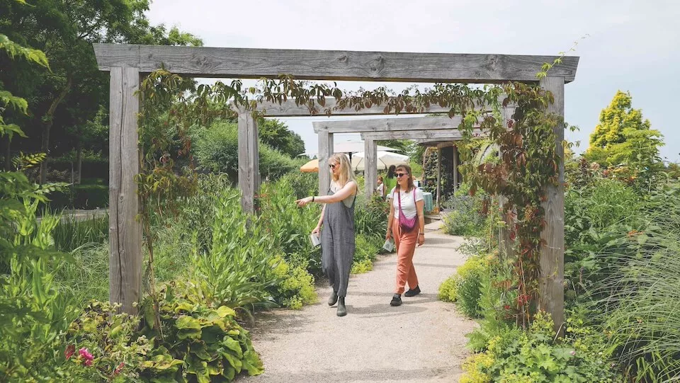 Afbeelding Save the date 6 en 7 juni: Appeltern Plantenfestijn met Groei & Bloei!