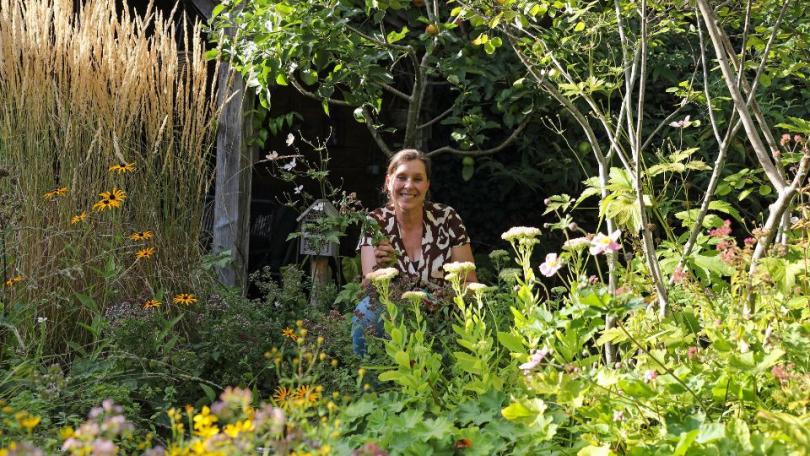 Een compacte stadstuin vol leven: dit is de Beste Levende Tuin 2026