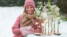 Zelf maken: winters arrangement met houtschijfjes