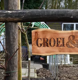 Nieuw: een jaar in de Groei & Bloei moestuin met Robbert Lauret