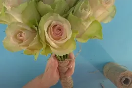 De basis: gebonden boeket maken (video)