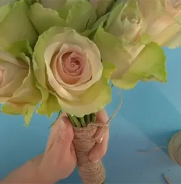 De basis: gebonden boeket maken (video)