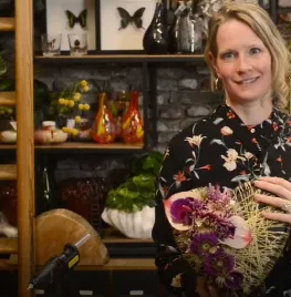 Bloemenhart voor moeder (video)
