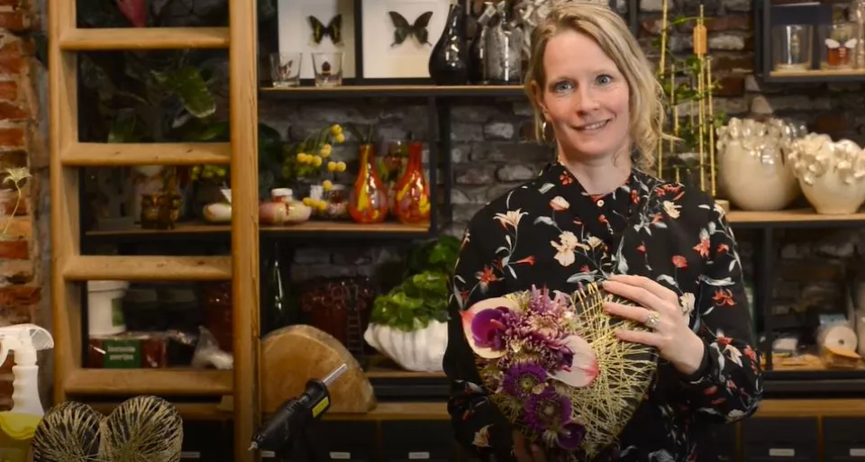 Afbeelding Bloemenhart voor moeder (video)