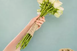 De basis: zo maak je een gebonden boeket
