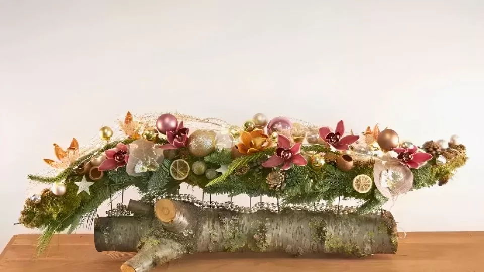 Afbeelding Natuurlijke kersttafelguirlande: voor op tafel tijdens kerst