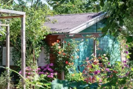 Een tuinhuis plaatsen: hier moet je op letten