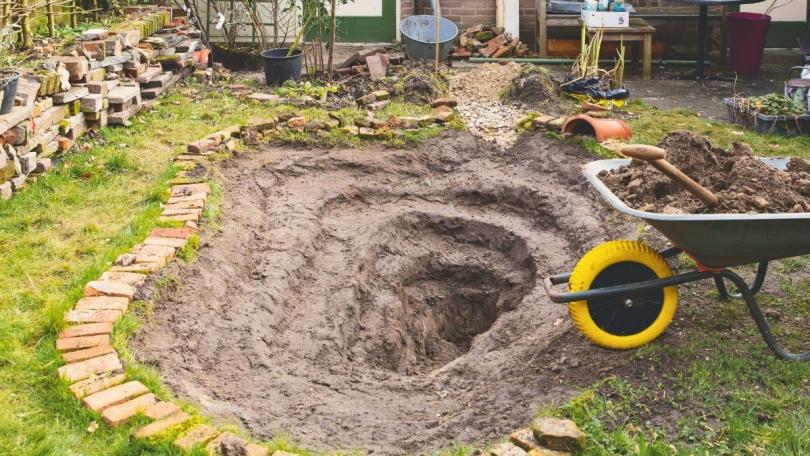 Waarom Katja voor een natuurlijke vijver zonder pomp of vissen kiest: de kikkers en libellen komen vanzelf