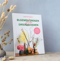 Winnen: boek ‘Bloemen drogen & droogbloemen’